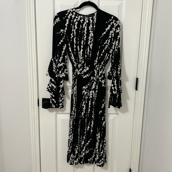 SWF Dress - Picture 2 of 5